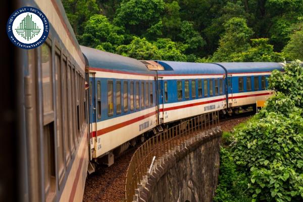 Niên hạn sử dụng của phương tiện giao thông đường sắt được quy định như thế nào?