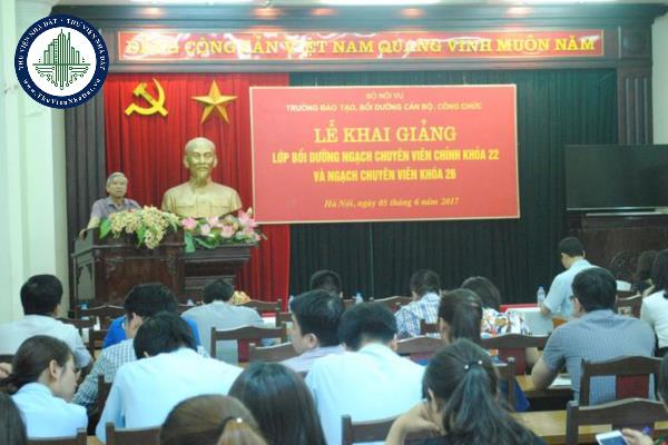 Nội dung đào tạo, bồi dưỡng cán bộ, công chức, viên chức Tòa án được quy định như thế nào?