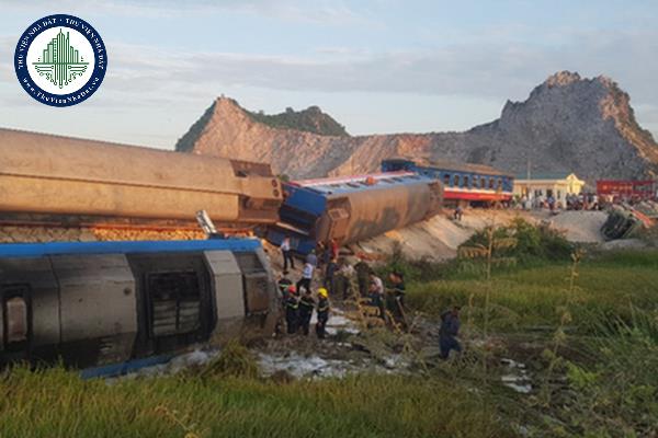 Nội dung thông tin phải báo đi khi xảy ra tai nạn giao thông đường sắt là gì?