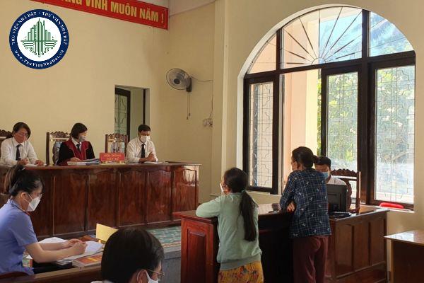 Quyết định khởi tố vụ án hình sự thì có bắt buộc phải ghi căn cứ cụ thể điều, khoản hay không?