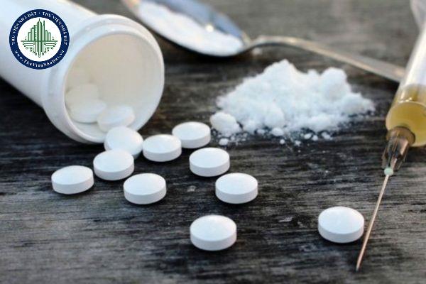 Trường hợp nào Chủ tịch xã ra quyết định dừng quản lý người sử dụng trái phép chất ma túy?