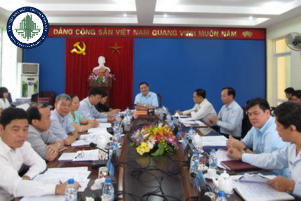 Tuyển dụng, sử dụng và quản lý công chức làm việc tại UBND quận, UBND TP và UBND phường ở HCM?