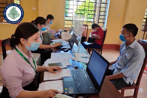 UBND xã có trách nhiệm gì trong rà soát hộ nghèo, hộ cận nghèo?