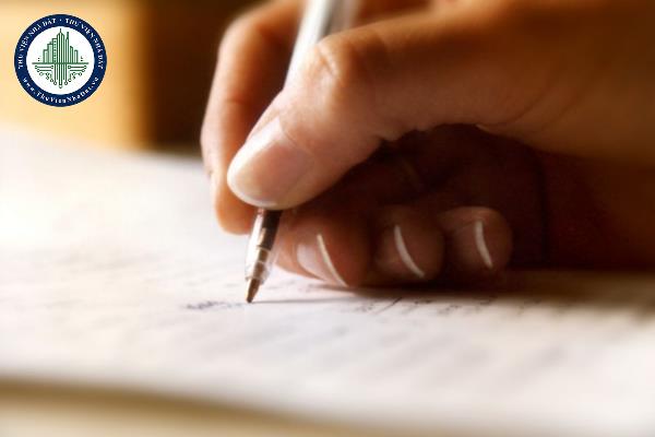 Xét, quyết định miễn công tác và sinh hoạt đảng trong một số trường hợp đặc biệt được quy định như thế nào?