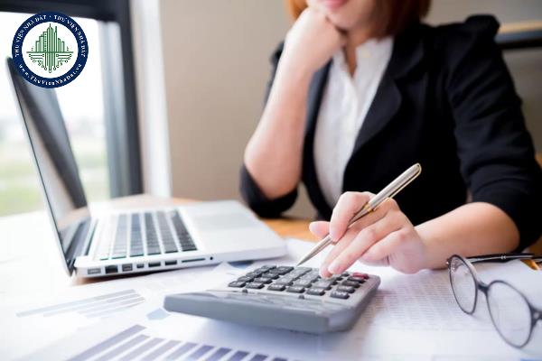 Xử phạt tổ chức có hành vi nộp trả lại GCN đủ điều kiện kinh doanh dịch vụ kế toán cho Bộ Tài chính chậm dưới 15 ngày khi bị thu hồi được quy định như thế nào?