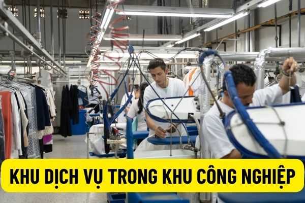 Công trình dịch vụ của khu công nghiệp để phục vụ cho người lao động xây dựng với diện tích bao nhiêu? Thẩm quyền phê duyệt quy hoạch khu công nghiệp?