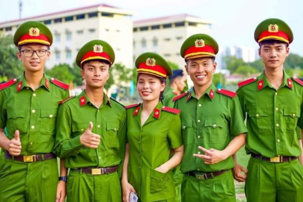 Từ 1/7/2024, có thêm 1 khoản trợ cấp mới đối với sĩ quan công an nhân dân khi thực hiện cải cách tiền lương là gì?