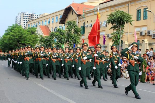 Từ ngày 01/07/2024 bãi bỏ cách xếp lương theo hệ số đối với quân nhân chuyên nghiệp đúng không?