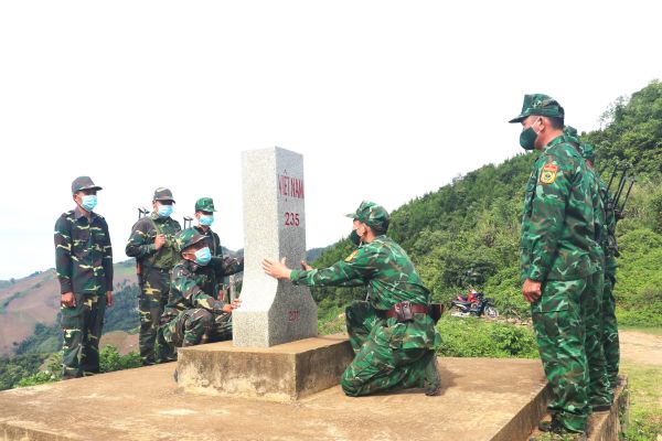 Bộ đội Biên phòng có những nhiệm vụ gì? Quyền hạn của Bộ đội Biên phòng theo Luật Biên phòng 2020 như thế nào?