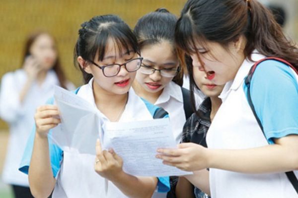 Tuyển sinh đại học 2025: Xét học bạ phải dùng kết quả cả năm lớp 12 đúng không? Lịch thi THPT Quốc gia 2025 dự kiến thế nào? (Hình từ internet)