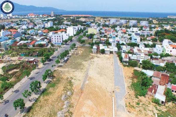 Làm giả giấy tờ nhà đất để chiếm đoạt tiền thì bị xử lý như thế nào?
