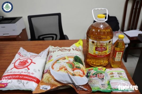 Sản xuất bột canh mì chính giả đi tù bao nhiêu năm? Hàng giả bao gồm những loại hàng hóa gì?