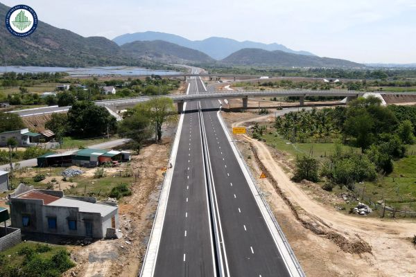 Dự án cao tốc Nha Trang Cam Lâm dài bao nhiêu km?