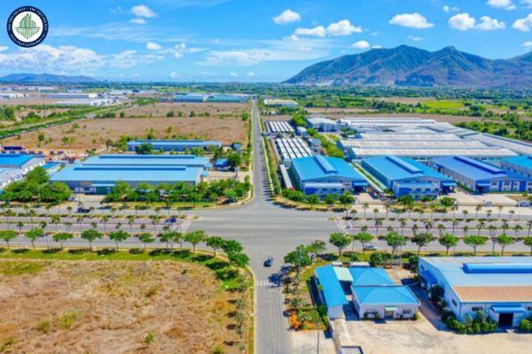 Cụm công nghiệp Cát Hanh được xây dựng ở đâu?