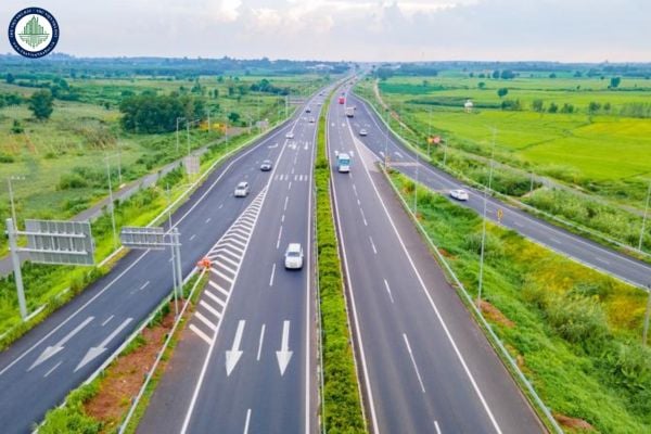 Tổng mức đầu tư tuyến đường kết nối từ đường bộ cao tốc Bắc Nam đến Khu công nghiệp Hoài Mỹ là bao nhiêu?