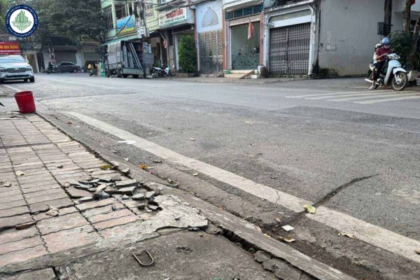 Toàn văn Quyết định 1316/QĐ-UBND phê duyệt bổ sung kế hoạch lựa chọn nhà thầu dự án cải tạo hè phố