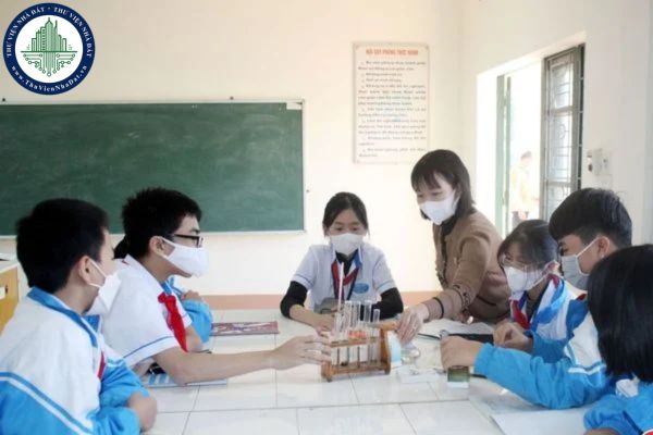 Chương trình môn Tự nhiên và Xã hội tại Chương trình Xóa mù chữ có mục đích và yêu cầu ra sao?