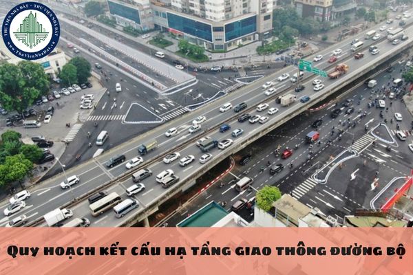 Quy hoạch kết cấu hạ tầng giao thông đường bộ được rà soát theo định kỳ bao nhiêu năm?