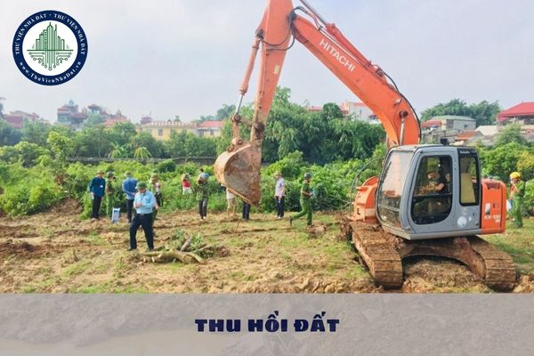 Việc thu hồi đất do chấm dứt việc sử dụng đất theo pháp luật phải dựa trên căn cứ nào?