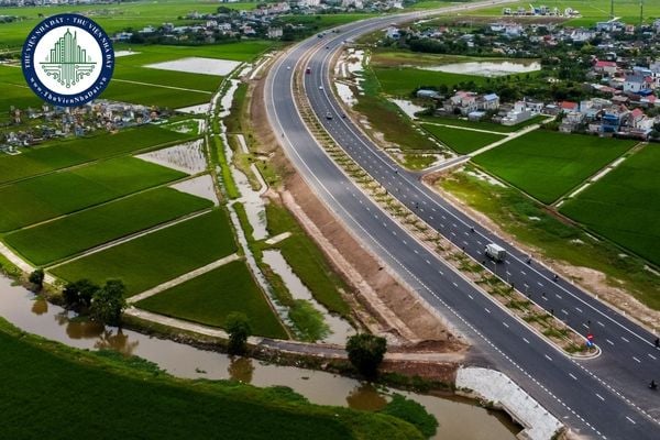 https://cdn.thuviennhadat.vn/upload/hinh-anh-bai-viet/LTMD/thang-9/26/hoa-lu.jpg