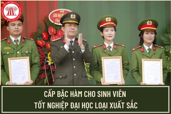 Sinh viên tốt nghiệp đại học loại xuất sắc sẽ được phong cấp bậc trong quân đội gì khi được tuyển dụng?