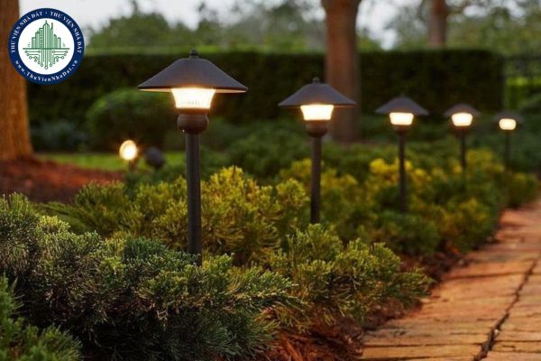 Những mẫu đèn năng lượng mặt trời phù hợp với sân vườn