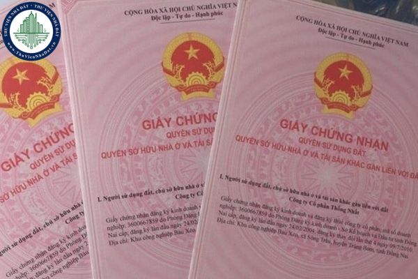 Sổ đỏ là gì? Sổ đỏ sẽ được cấp cho ai? Thửa đất có nhiều người chung quyền sử dụng đất thì được cấp sổ đỏ cho những người sử dụng ở đó không?