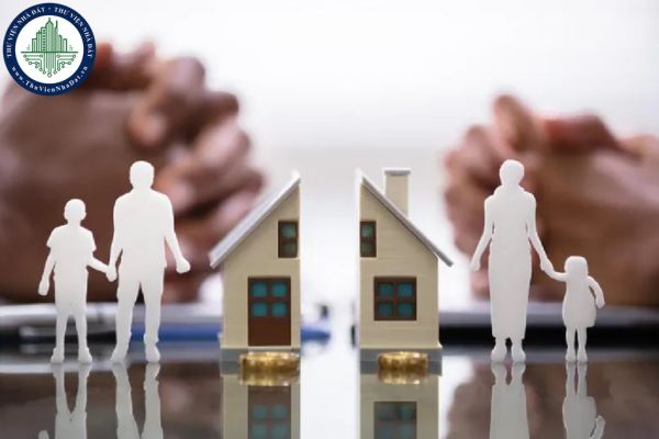 Tranh chấp chia tài sản là bất động sản sau ly hôn mà nơi cư trú của bị đơn và nơi có bất động sản khác nhau thì Tòa án nào có thẩm quyền giải quyết?