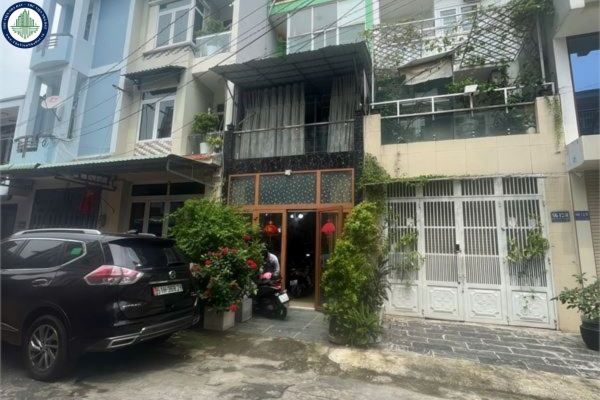 Bán nhà mặt phố giá 8,4 tỷ Hồ Tùng Mậu, 51m², sổ đỏ, 4 tầng, nội thất đầy đủ