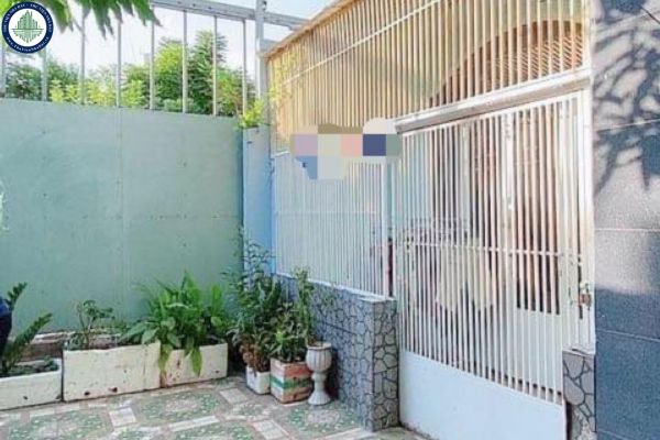 Cho thuê nhà Quận 3, Nguyễn Đình Chiểu P.5, đường rộng xe hơi đậu, 73,5m2, 32tr/tháng