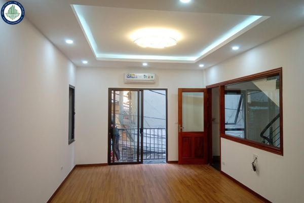 Bán nhà Nguyễn Văn Huyên, ôtô đỗ cửa, 48m2, nội thất đầy đủ, giá 8,9 tỷ