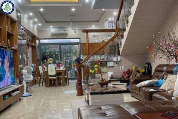 Cho thuê nhà mặt tiền Trần Hưng Đạo, Quận 1, 5x30m, giá 95 tr/tháng