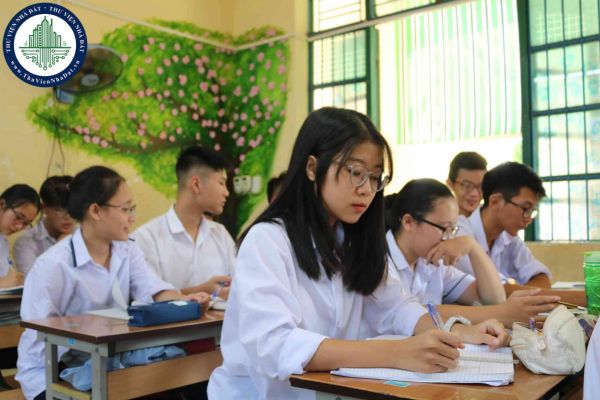 Mẫu Tờ khai thay đổi thông tin cư trú để làm hồ sơ nhập học 2024 là mẫu nào?