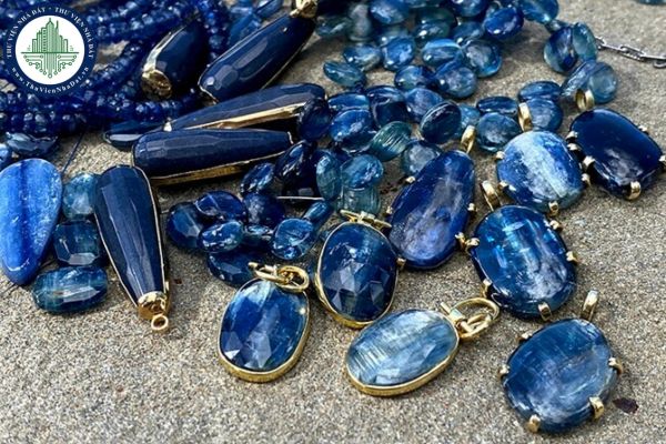 Đá Kyanite là đá gì? Ý nghĩa phong thủy của đá Kyanite