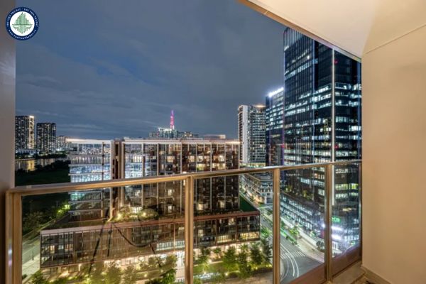 Bán căn hộ 2PN tầng cao, view sông, Landmark 81, Quận 2, TPHCM