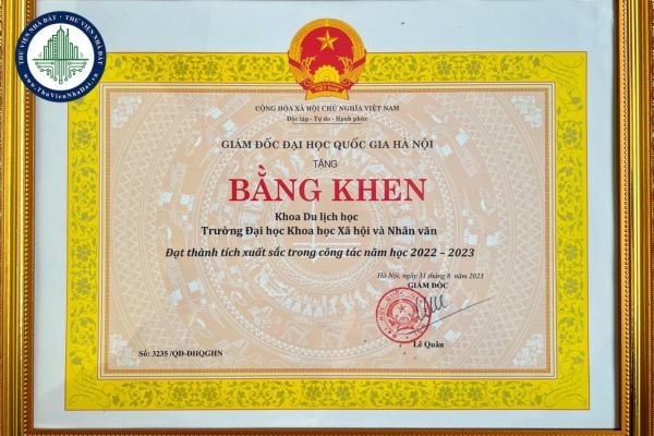 Bằng khen của giám đốc đại học quốc gia tặng cho các cá nhân nào?