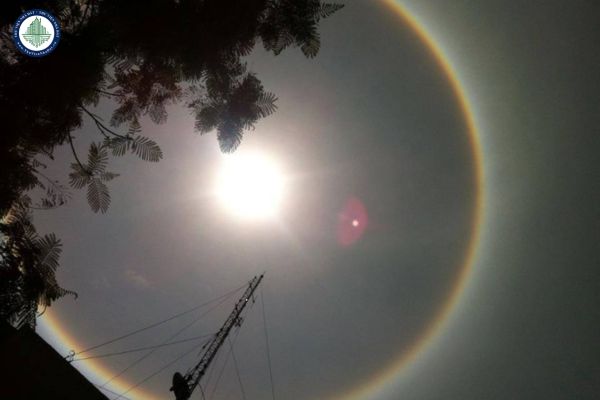 Hiện tượng quầng mặt trời là gì? Hiện tượng cầu vồng bao quanh mặt trời báo hiệu điều gì