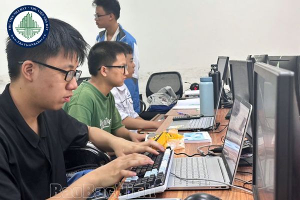 Sẽ quản lý hệ thống hồ sơ sổ sách trung tâm giáo dục thường xuyên theo hướng tăng cường quản lý hồ sơ điện tử đúng không?