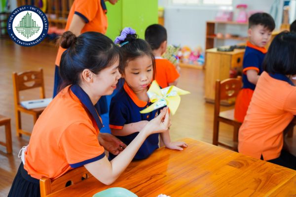 Cách tính lương giáo viên mầm non hạng 2 như thế nào?