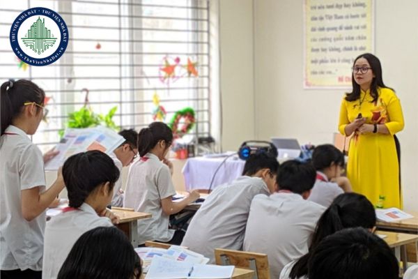 Giáo viên trung học cơ sở hạng 2 có cần bằng đại học hay không?