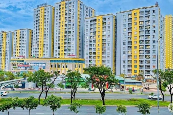 Carina Plaza