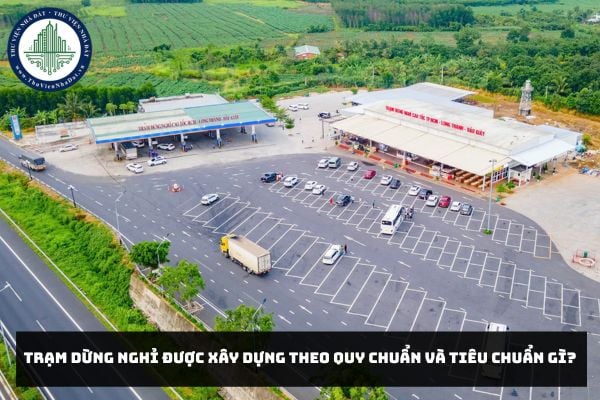 Đường cao tốc được đầu tư xây dựng đồng bộ với trạm dừng nghỉ đúng không?