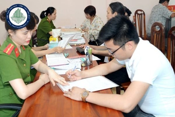 Tải file word mẫu CT01 tờ khai thay đổi thông tin cư trú mới nhất 2025 theo Thông tư 53/2025/TT-BCA