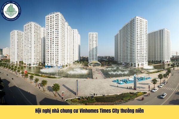 Hội nghị nhà chung cư Vinhomes Times City thường niên quyết định việc tiếp tục ký hợp đồng với đơn vị quản lý vận hành nhà chung cư trong trường hợp nào?
