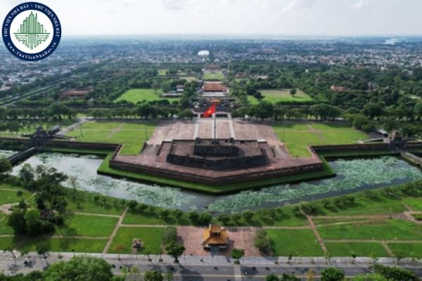 https://cdn.thuviennhadat.vn/upload/hinh-anh-bai-viet/PTTD/Thang-10-2025/13/thu-tuc-hanh-chinh-noi-bo-linh-vuc-dat-dai-cap-xa-tai-hue-tu-09-10-2025.jpg