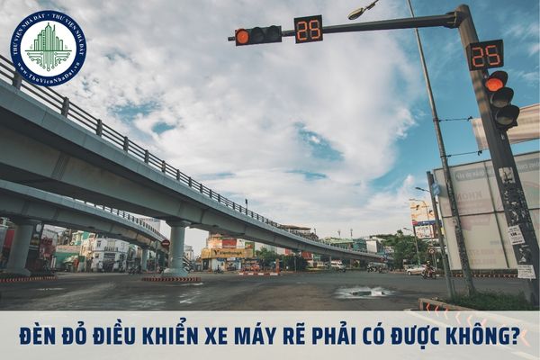 Theo Nghị định 168 tín hiệu đèn đỏ điều khiển xe máy rẽ phải có được không?