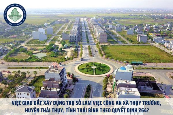 Việc giao đất xây dựng Trụ sở làm việc Công an xã Thụy Trường, huyện Thái Thụy, tỉnh Thái Bình theo Quyết định 264? Ngày 21 tháng 02 năm 2025, UBND tỉnh Thái Bình ban hành Quyết định 264/QĐ-UBND năm 2025 về việc giao đất cho Công an tỉnh Thái Bình để sử dụng vào mục đích xây dựng Trụ sở làm việc Công an xã xã Thụy Trường, huyện Thái Thụy, tỉnh Thái Bình. Quyết định 264/QĐ-UBND năm 2025 có hiệu lực kể từ ngày ký ban hành.  Theo đó tại Điều 1 Quyết định 264/QĐ-UBND năm 2025 quy định về việc giao đất xây dựng Trụ sở làm việc Công an xã Thụy Trường, huyện Thái Thụy, tỉnh Thái Bình như sau:  - Giao cho Công an tỉnh Thái Bình 1.632,5 m² đất thuộc địa giới hành chính xã Thụy Trường, huyện Thái Thụy.  - Mục đích sử dụng đất: Xây dựng Trụ sở làm việc Công an xã Thụy Trường (đất an ninh - CAN).  - Hình thức giao đất: Nhà nước giao đất không thu tiền sử dụng đất.  - Thời hạn sử dụng đất: Lâu dài.  - Phần diện tích 174,2 m² đất còn lại trong tổng diện tích đã thu hồi để quy hoạch giao thông.  - Vị trí, ranh giới khu đất xác định theo Trích đo địa chính số TĐ: 01-2022, tỷ lệ 1:500 do Công ty Cổ phần tư vấn kiến trúc và xây dựng Nguyên Trường lập ngày 17/10/2022, Sở Tài nguyên và Môi trường thẩm định ngày 02/11/2022.  ﻿  Việc giao đất xây dựng Trụ sở làm việc Công an xã Thụy Trường, huyện Thái Thụy, tỉnh Thái Bình theo Quyết định 264