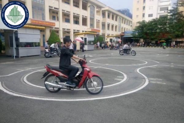 Chạy xe 150cc cần bằng gì 2025? Bằng lái A1 được cấp trước ngày 01/01/2025 không có hiệu lực trong trường hợp nào?