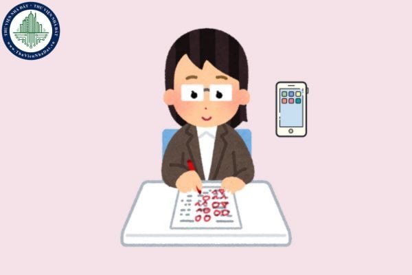 Lỗi mang điện thoại di động vào phòng thi bằng lái xe bị phạt bao nhiêu tiền 2025? Sát hạch lái xe được quy định ra sao?