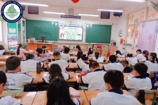 05 bước chuyển trường trong nước cho học sinh tiểu học ra sao? Thời hạn giải quyết thủ tục chuyển trường trong bao lâu?